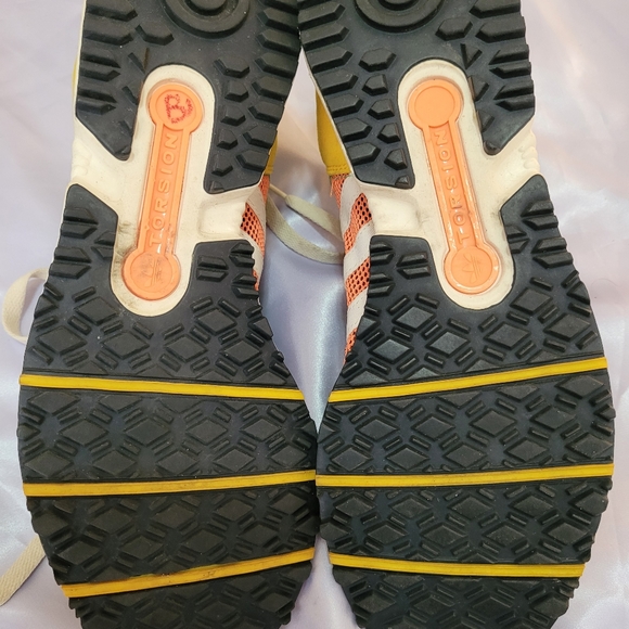 Sneackers - Picture 5 of 6